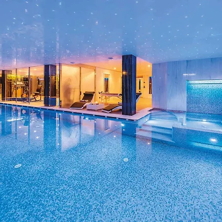 Апартаменты In The Center Cesa Reba