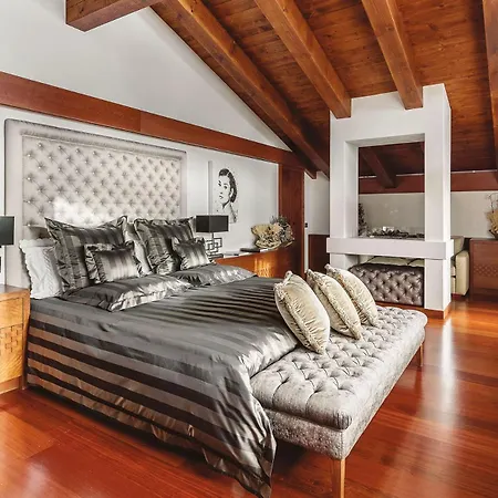 In The Center Cesa Reba *