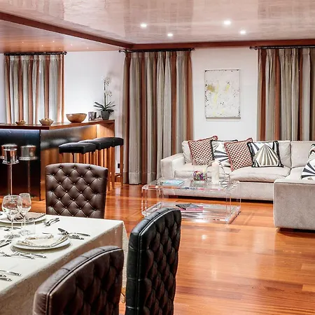 In The Center Cesa Reba Апартаменты *